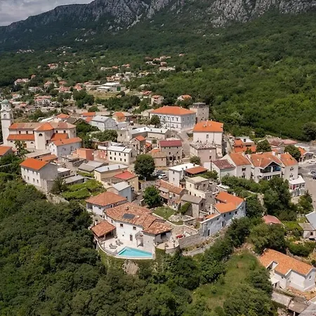 Castle With Stunning Views By Aneotravel Bribir (Primorje-Gorski Kotar)
