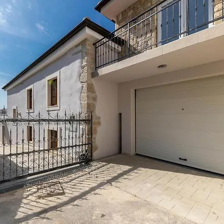 Villa Castle With Stunning Views By Aneotravel Bribir (Primorje-Gorski Kotar)