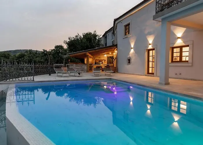 Vila Castle With Stunning Views By Aneotravel Bribir (Primorje-Gorski Kotar)