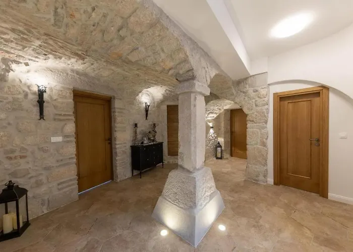Vila Castle With Stunning Views By Aneotravel Bribir (Primorje-Gorski Kotar)